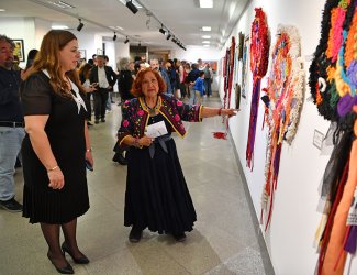 “İnançların Kutsalları, Troyalı Dokular, Dokumalar”