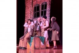 OLIVER TWIST Müzikli Çocuk Tiyatrosu Minik İzleyicilerle Buluştu